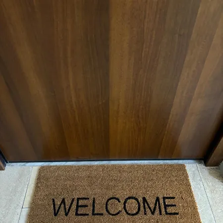 公寓 Your Home, In The Center Of