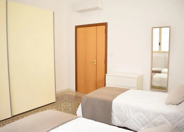 Your Home, In The Center Of Apartament Bari
