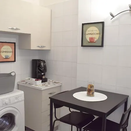 Your Home, In The Center Of Μπάρι