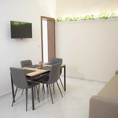 Your Home, In The Center Of * Μπάρι